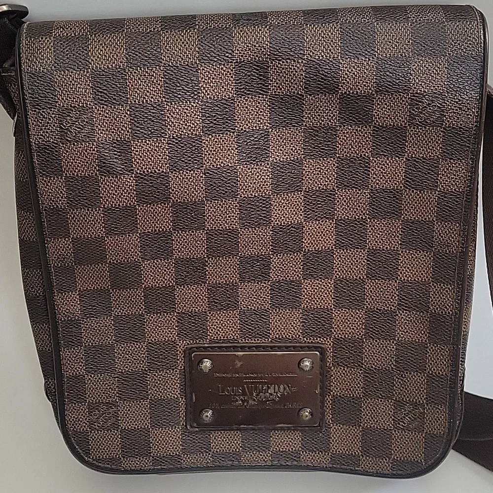 Louis Vuitton Damier Ebene Brooklyn Messenger Bag